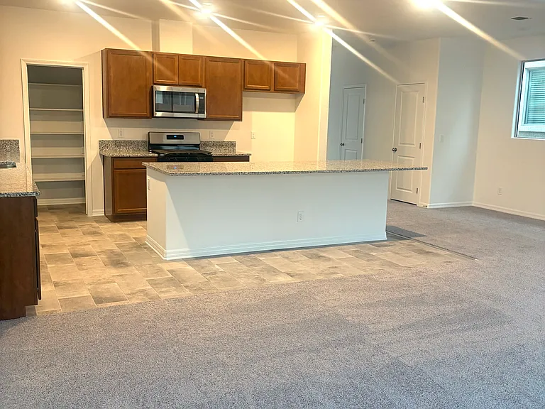 5756 Avondale Rise Way — Photo 5