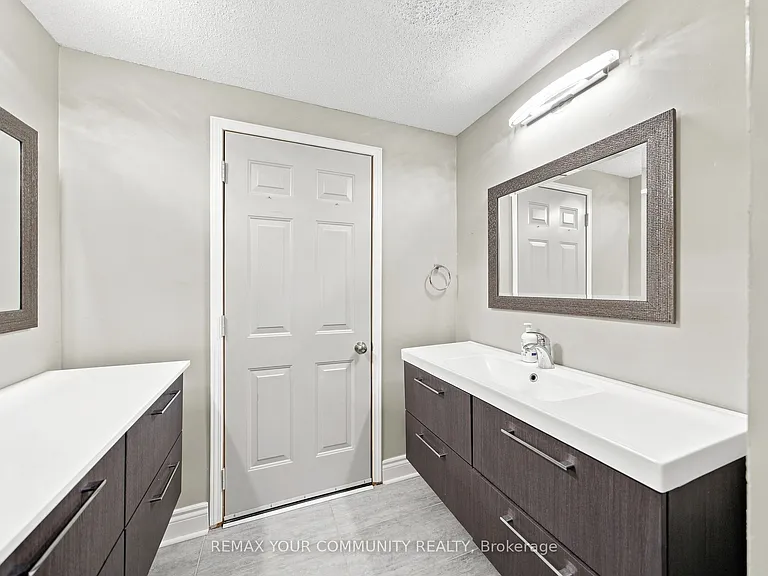1544 Greenbriar Dr — Photo 23