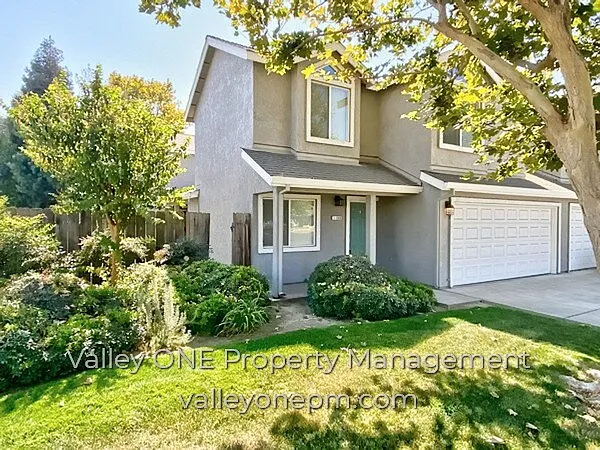 1180 E Monte Vista Ave — Photo 4