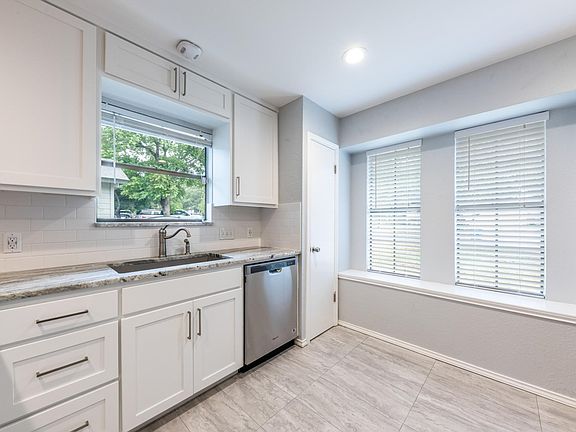 Fully remodeled kitchen with new appliances.