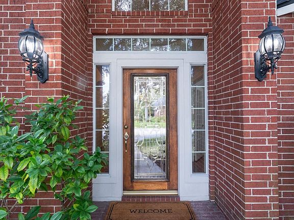 4th image of 8324 Emerald Meadow Ln