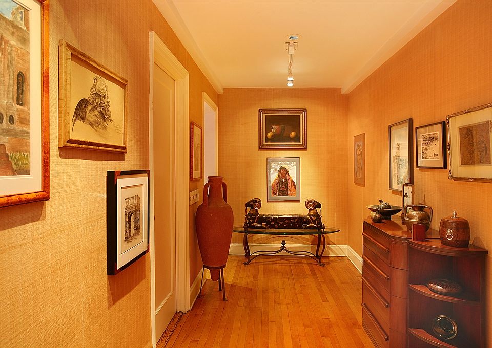 1st image of 2 Beekman Pl APT 5F