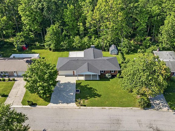 2nd image of 3451 Providence Cir