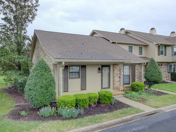 2172 Memorial Dr APT C1, Clarksville, TN 37043