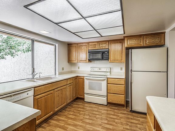 5th image of 222 Leisure World
