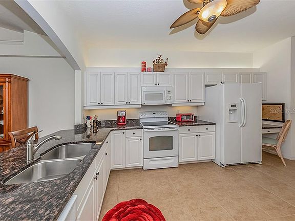 5th image of 1563 Monarch Dr #1563