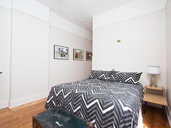 5th image of 713 Louisa St