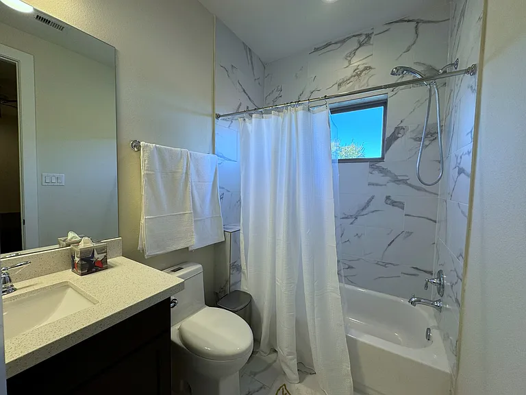 2616 Riverside Dr #F — Photo 6