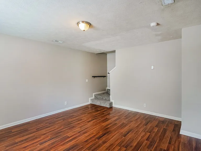 7480 Maggie Dr — Photo 4