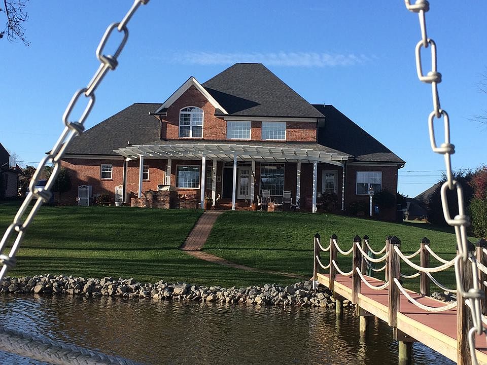 1st image of 7973 Vista View Dr