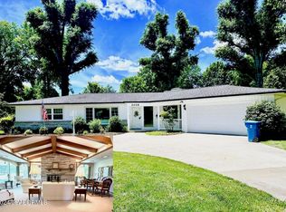 2026 Green Meadow Dr, Jefferson City, MO 65101