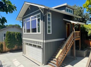 723 28th Ave S, Seattle, WA 98144