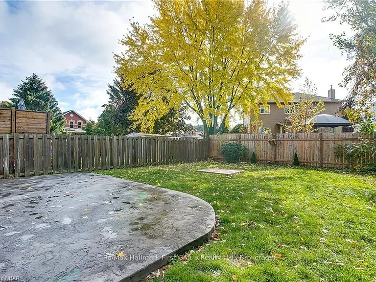 957 Fairbanks Rd — Photo 29
