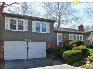 5611 W 100th St, Overland Park, KS 66207