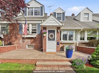6 Parkside Ln, Bayonne, NJ 07002