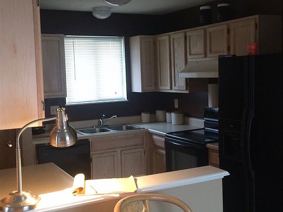 4th image of 12034 Victorian Village Ct