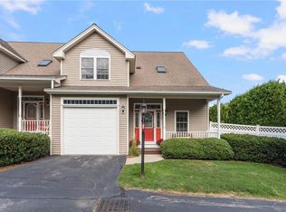 158 Bear Hill Rd APT 101, Cumberland, RI 02864
