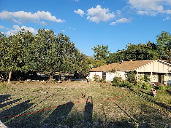 2nd image of 3222 Almeta Ln