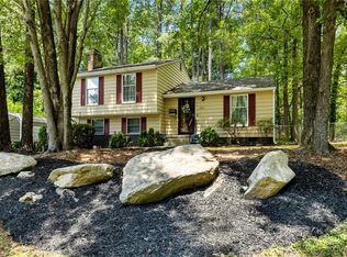 5564 Heatherhill Dr, North Chesterfield, VA 23234