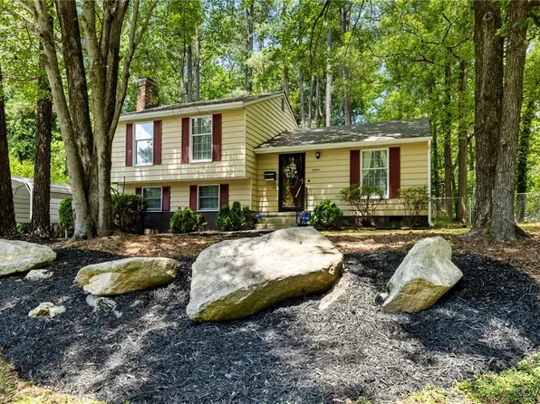 5564 Heatherhill Dr, North Chesterfield, VA 23234