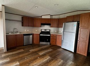 1010 Reservation Rd #E14, Hays, KS 67601