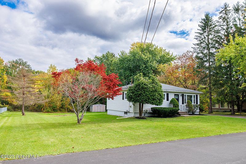 2nd image of 2 Cottage Avenue