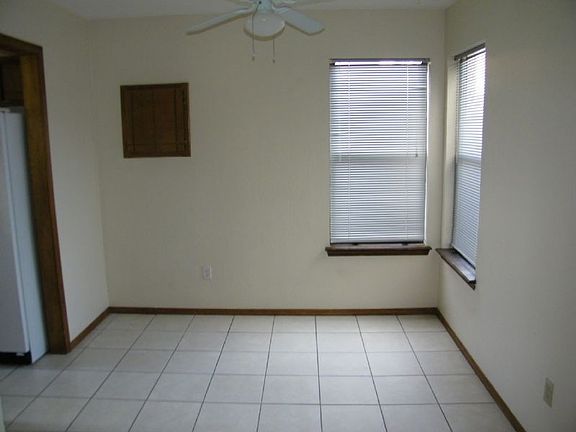 4th image of 4021 NW Ozmun Ave