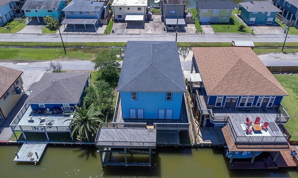 1st image of 106 Bayou Vista Dr