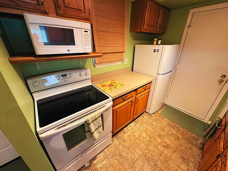 778 Eastbrooke Ln #1 — Photo 4