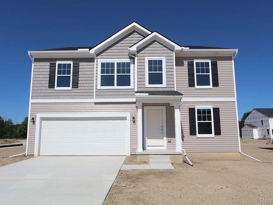 1st image of 54471 Heron Cir
