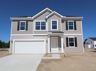 54471 Heron Cir, Chesterfield, MI 48074