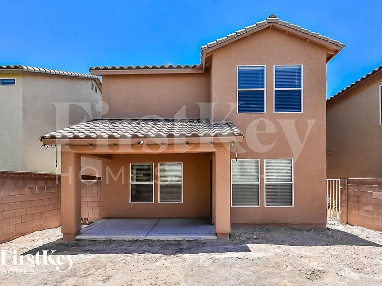 4822 Canary Diamond Ave — Photo 18