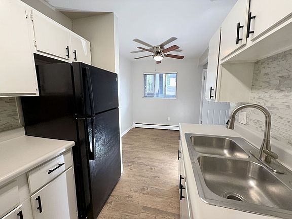 3rd image of 801 S Union Blvd APT 4