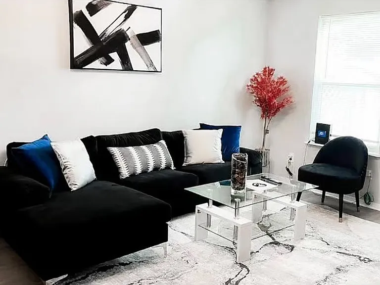 2008 Cypress Pl — Photo 1