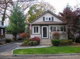320 William St, New Milford, NJ 07646