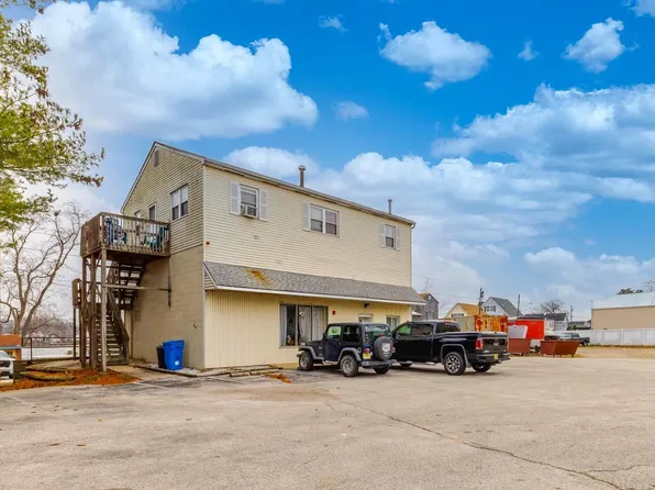 32 Edgewater Ave, Westville, NJ 08093