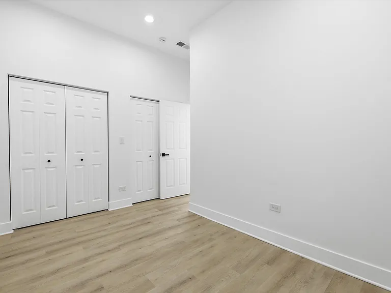 1838 N Damen Ave #3F — Photo 8