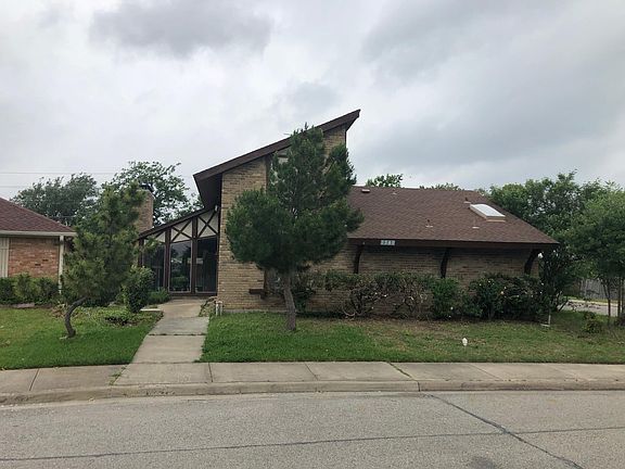 2nd image of 2300 Westbrook Dr