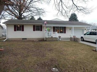 19 Rigg Dr, Lincoln, IL 62656