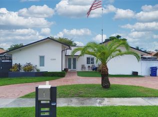 10433 SW 21st Ter, Miami, FL 33165