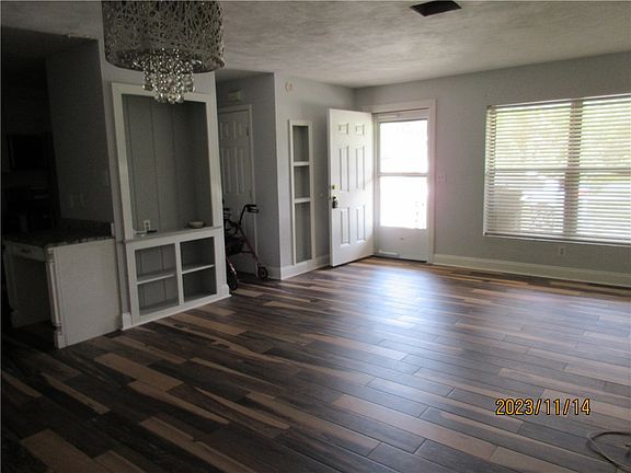 2nd image of 2745 53rd Ave