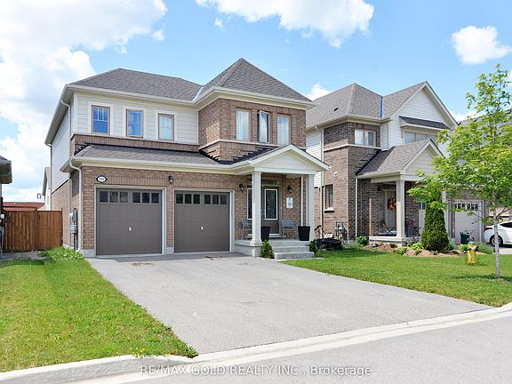 2nd image of 133 Harpin Way E