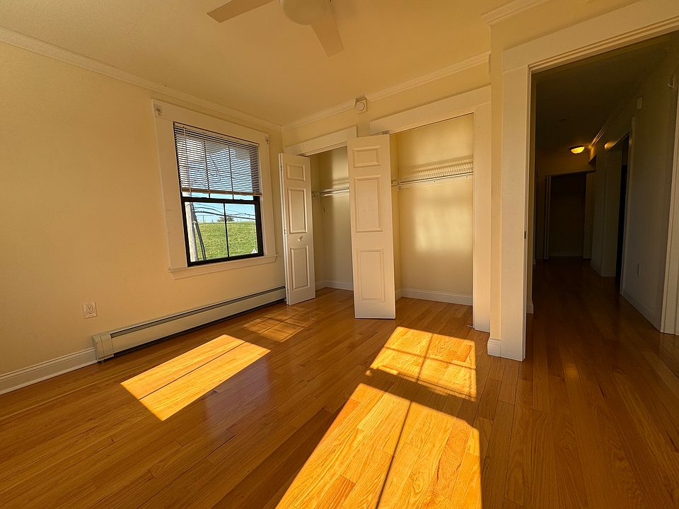 2nd image of 219 Commonwealth Ave #2I