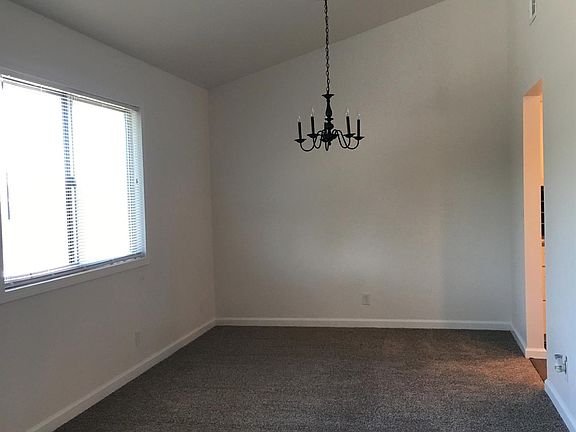 5th image of 1491 Bridgeport Ln
