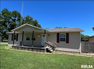 404 E Chestnut St, Bath, IL 62617