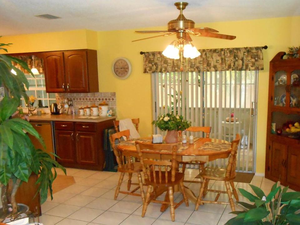 2nd image of 843 Gardenia Dr