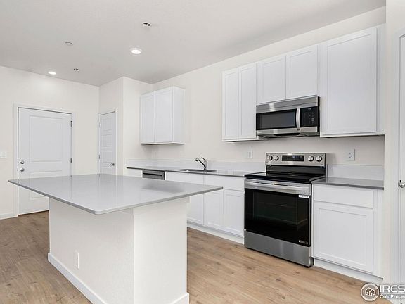 2nd image of 3908 Rainier St