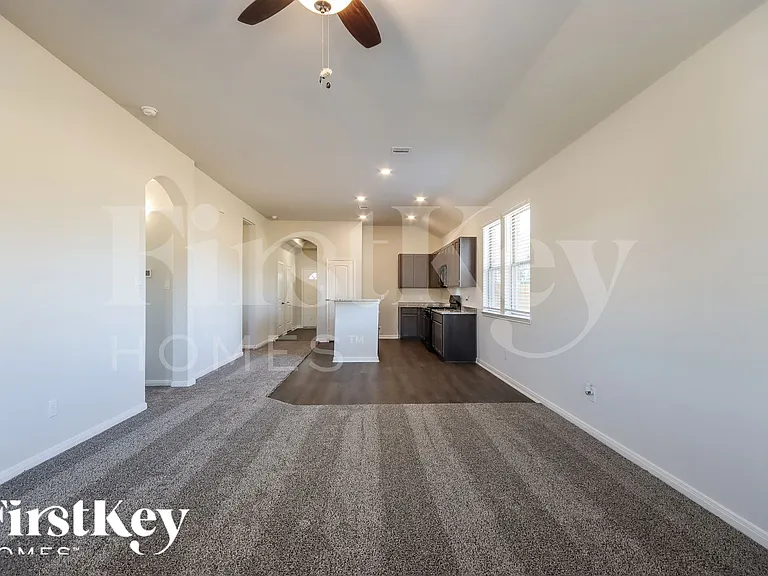 26203 Cooperstown Way — Photo 4