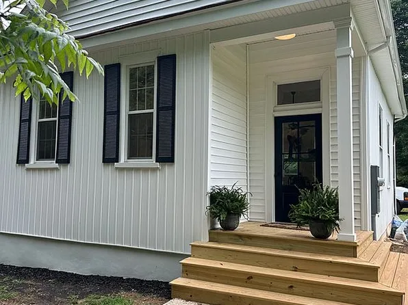1066 Saint Paul Church Cir, Forest, VA 24551