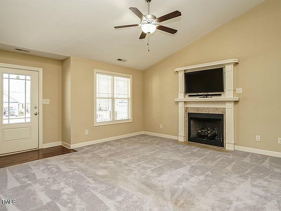3rd image of 66 Shetland Ln